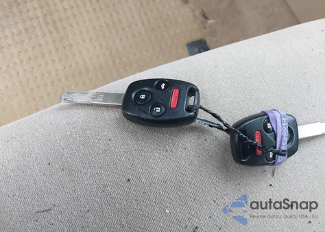 2008 Honda Accord 2.4 Lx из США, поврежденный, VIN 1HGCP26308A008502